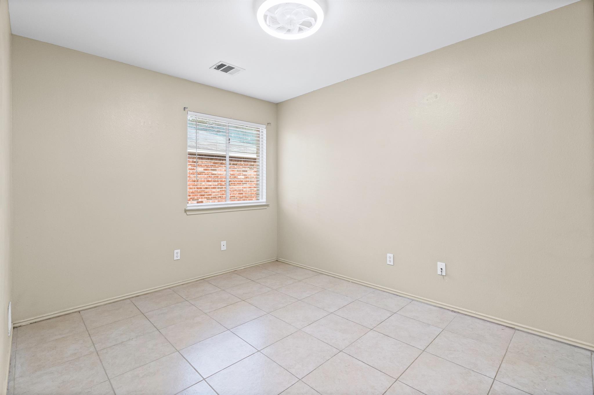 317 Tudor House Rd, Pflugerville, TX 78660