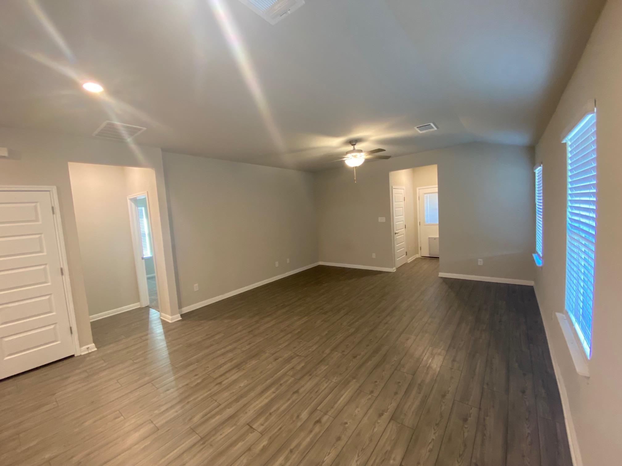 10301 Mager Ln, Hutto, TX 78634