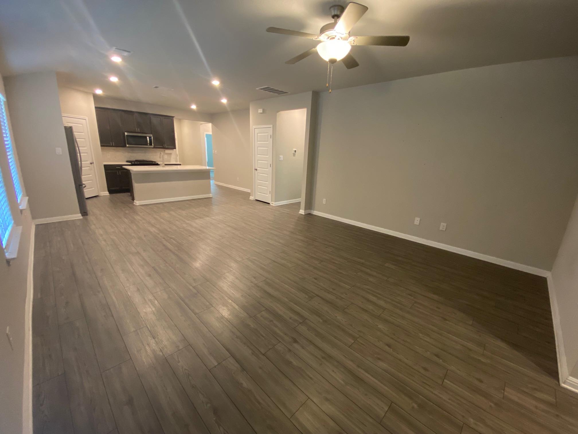 10301 Mager Ln, Hutto, TX 78634