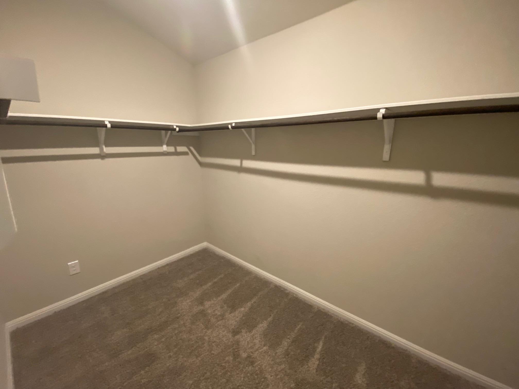 10301 Mager Ln, Hutto, TX 78634