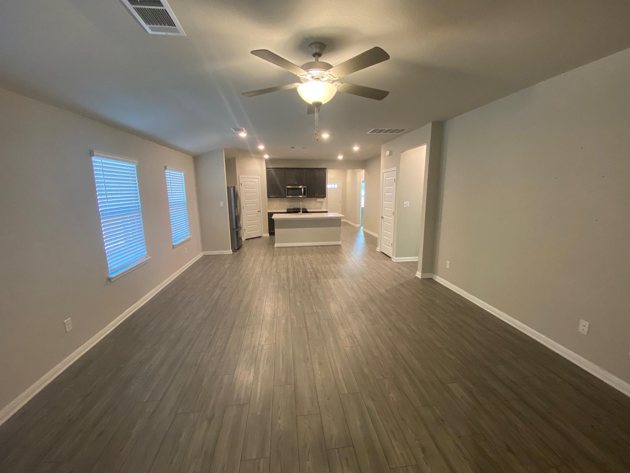 10301 Mager Ln, Hutto, TX 78634