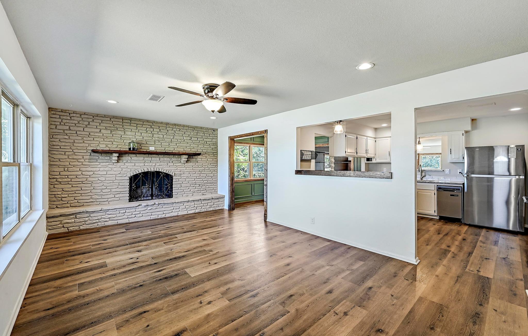 551 N Grange St, Bertram, TX 78605