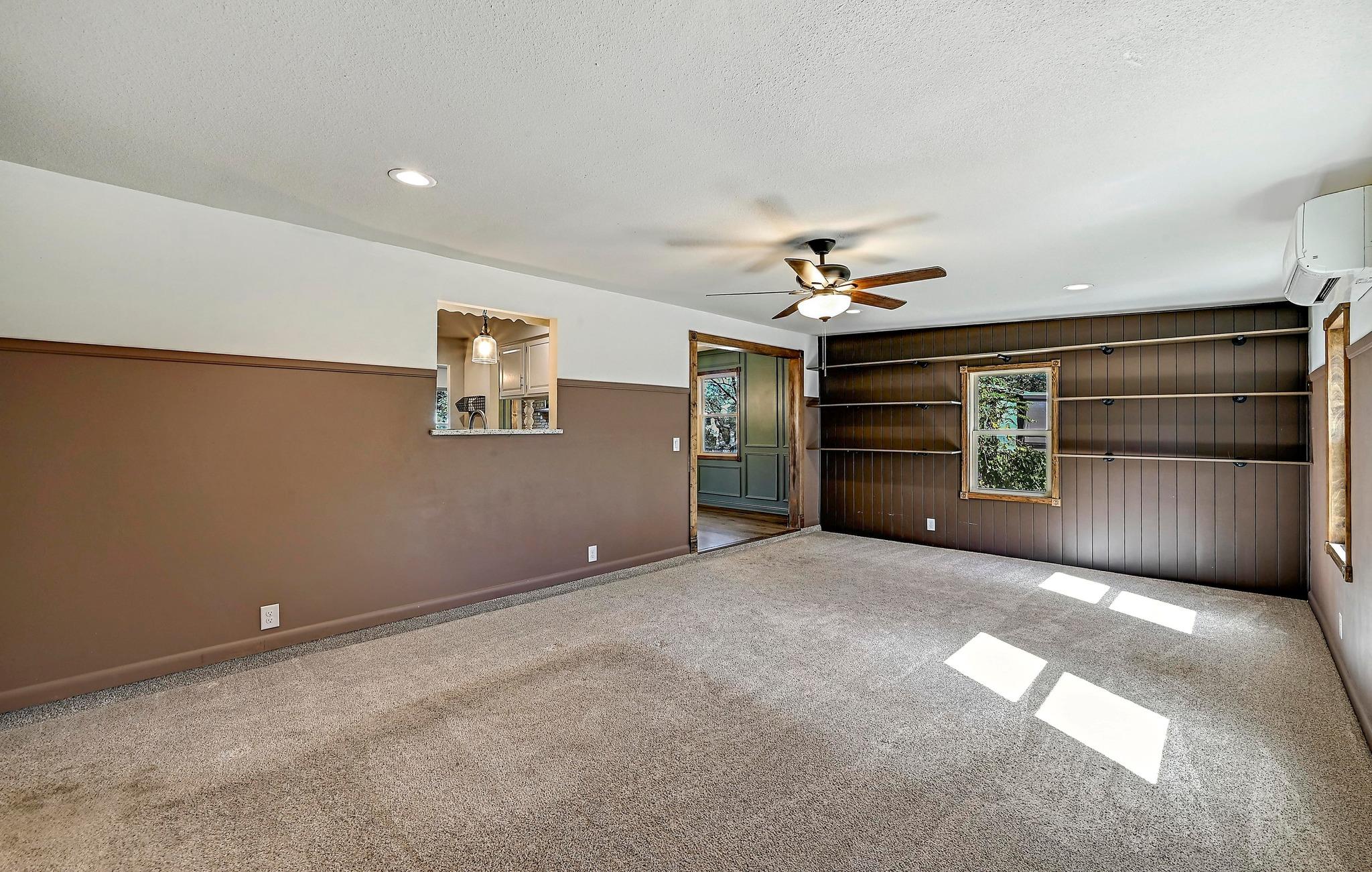 551 N Grange St, Bertram, TX 78605