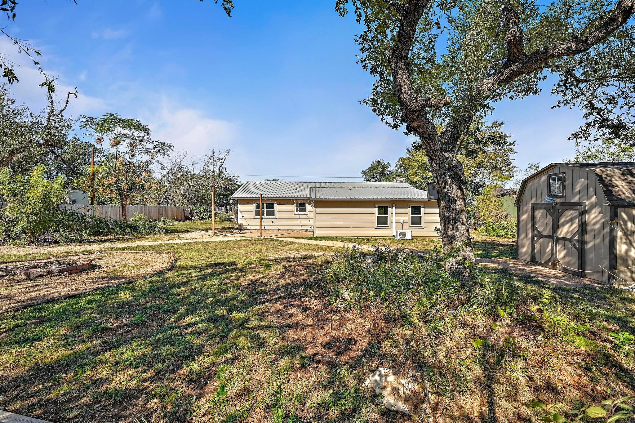 551 N Grange St, Bertram, TX 78605