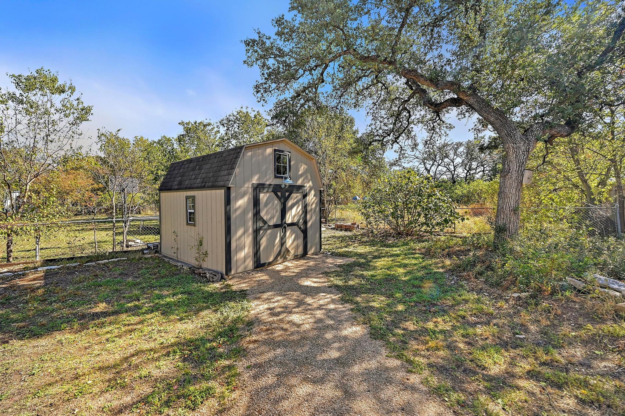 551 N Grange St, Bertram, TX 78605