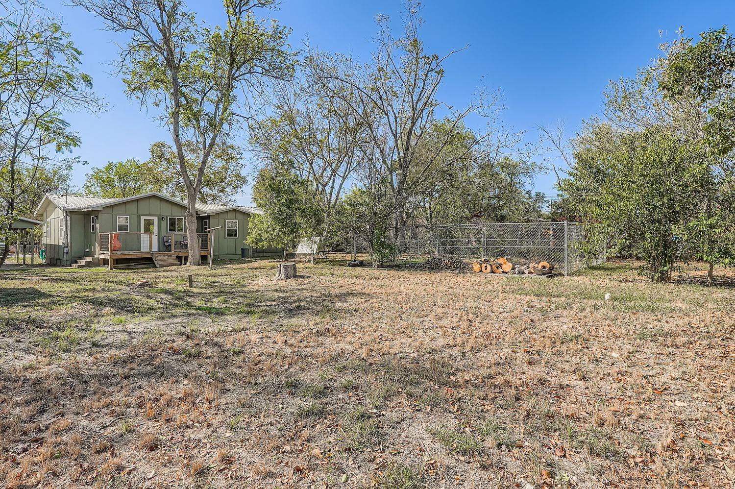 112 Tenorio St, Kyle, TX 78640