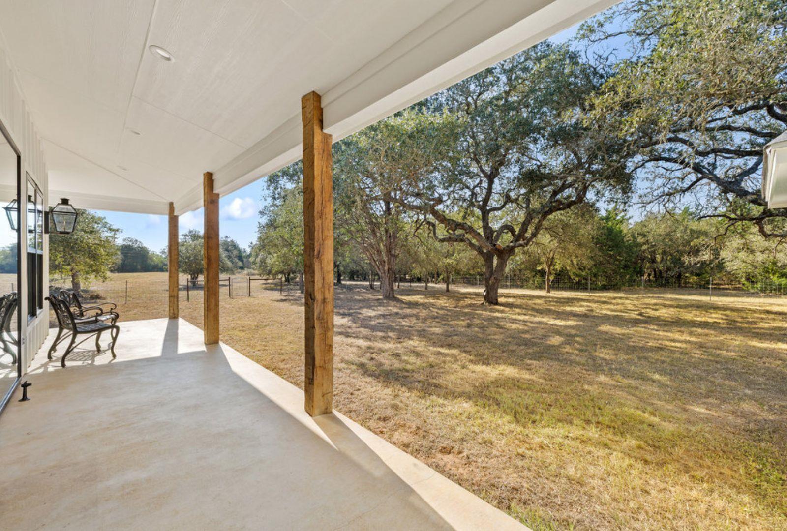 340 Mark Young Rd, Smithville, TX 78957