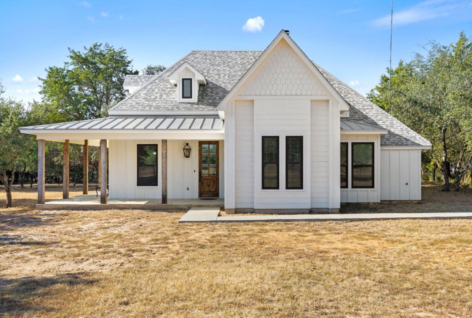 340 Mark Young Rd, Smithville, TX 78957