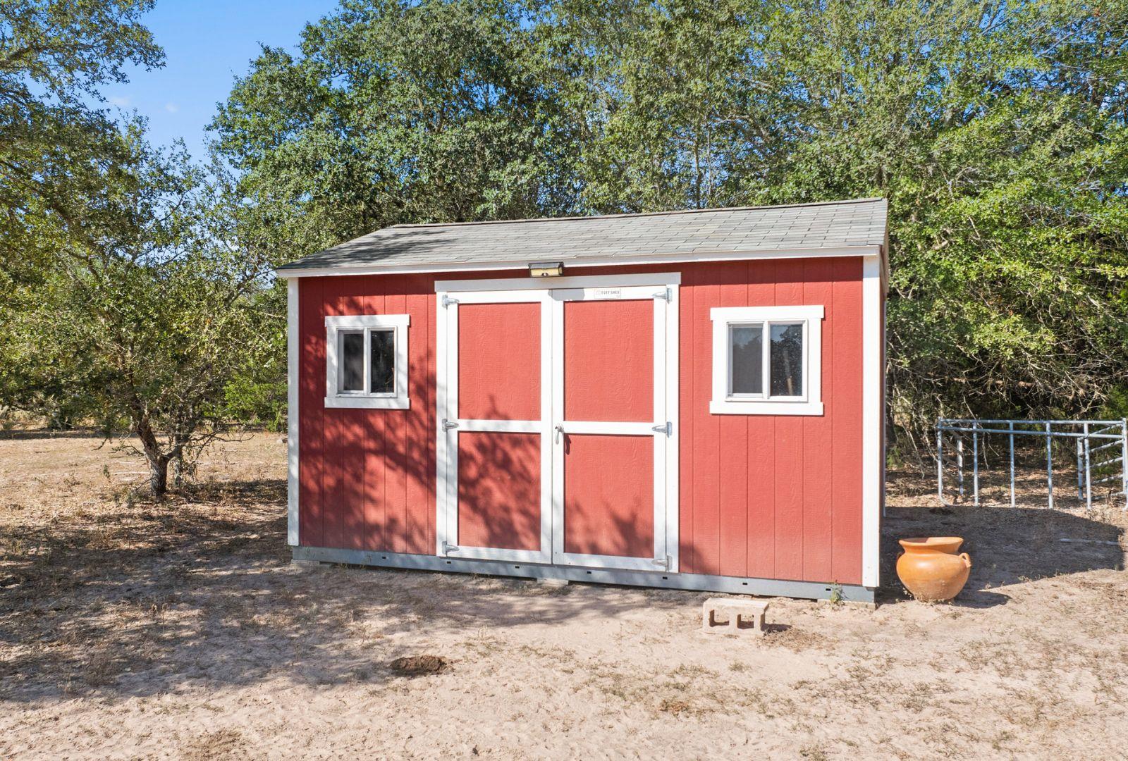 340 Mark Young Rd, Smithville, TX 78957