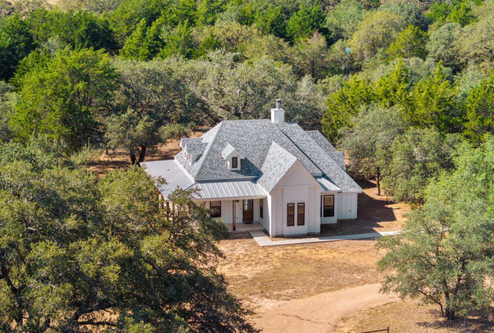 340 Mark Young Rd, Smithville, TX 78957