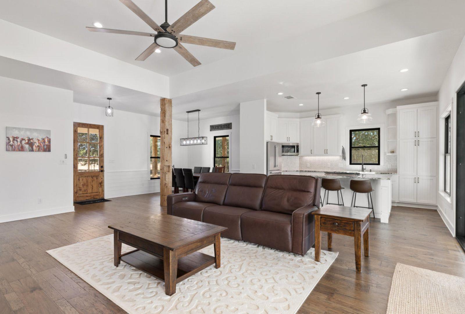 340 Mark Young Rd, Smithville, TX 78957