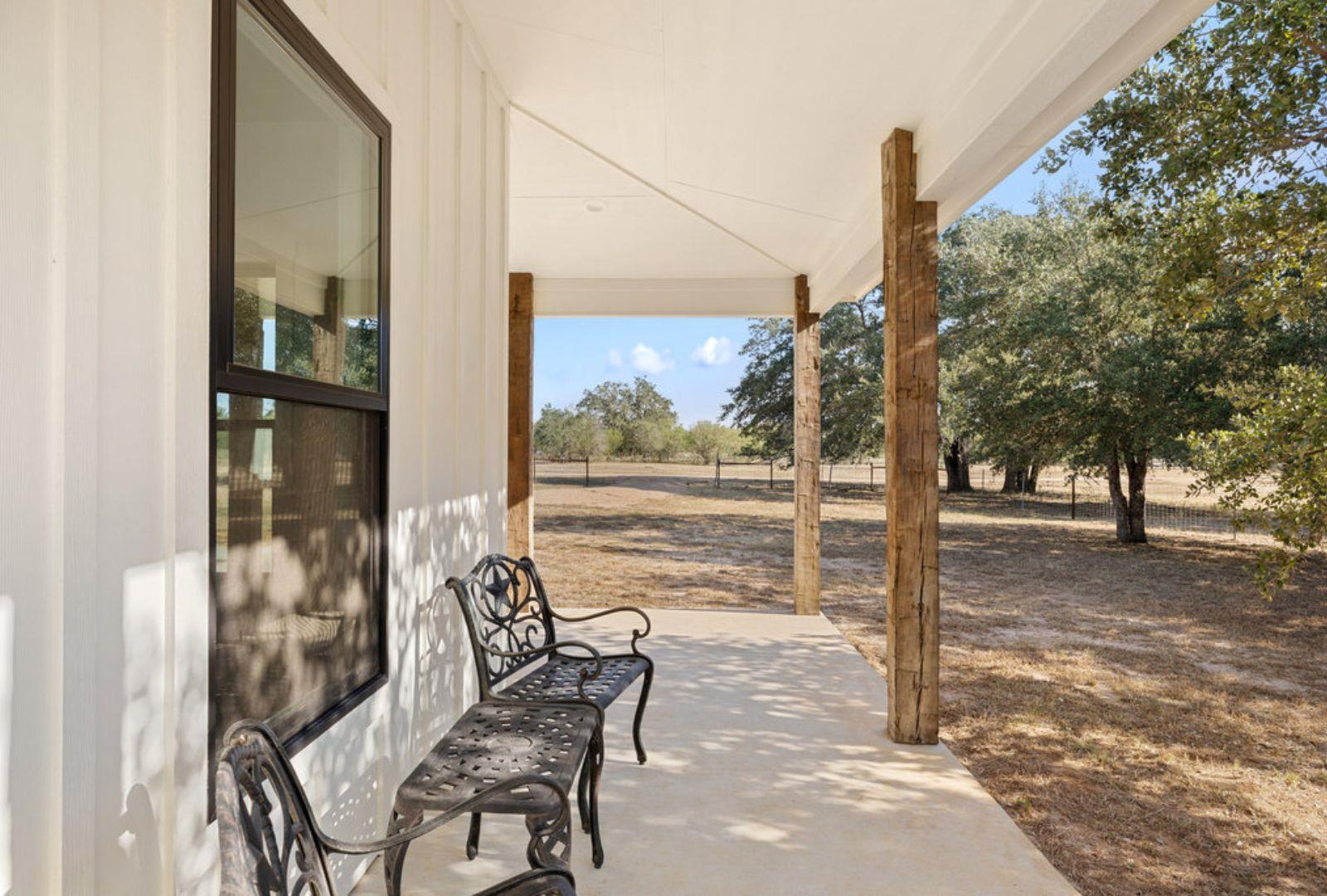 340 Mark Young Rd, Smithville, TX 78957