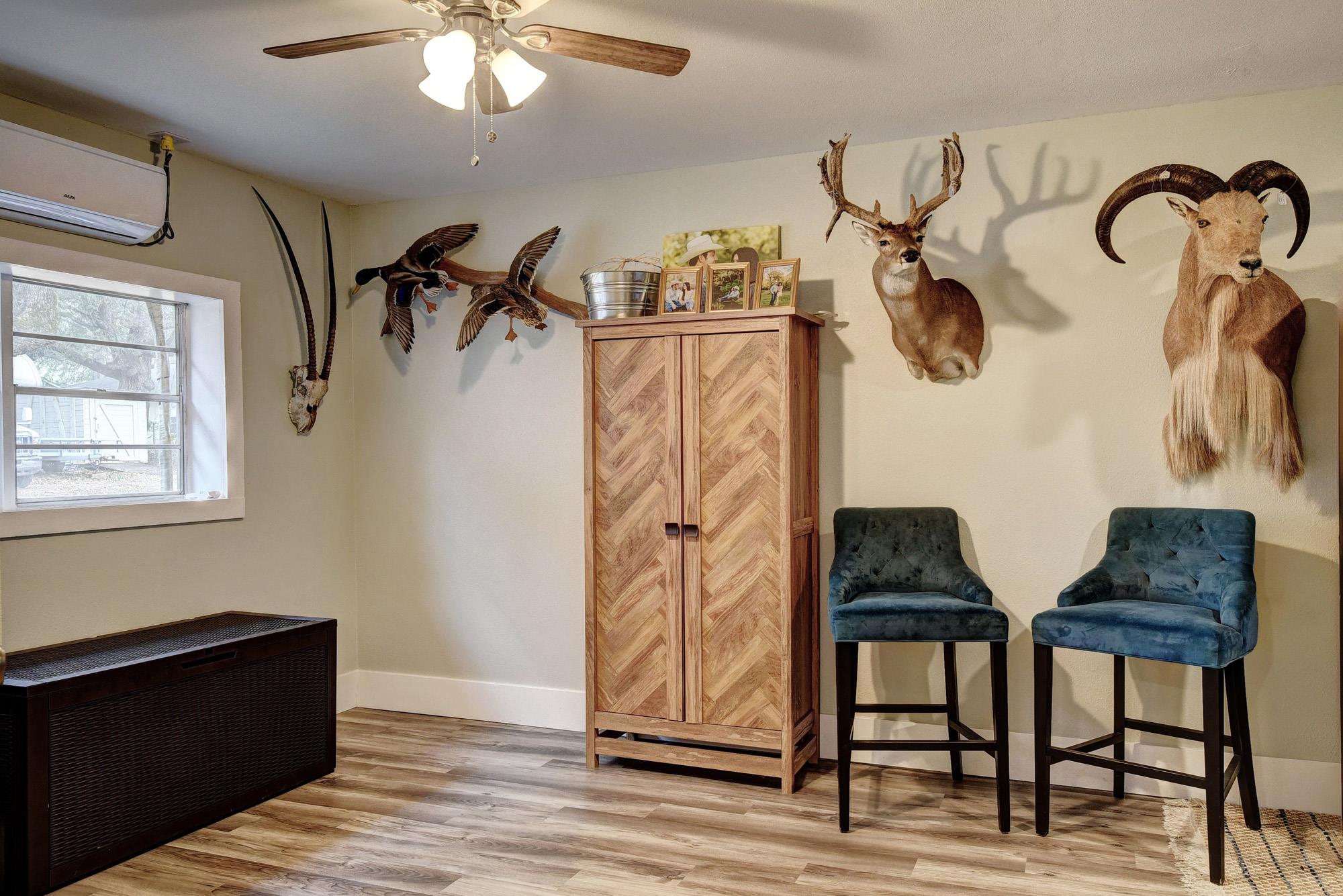 504 Hickory St, Smithville, TX 78957