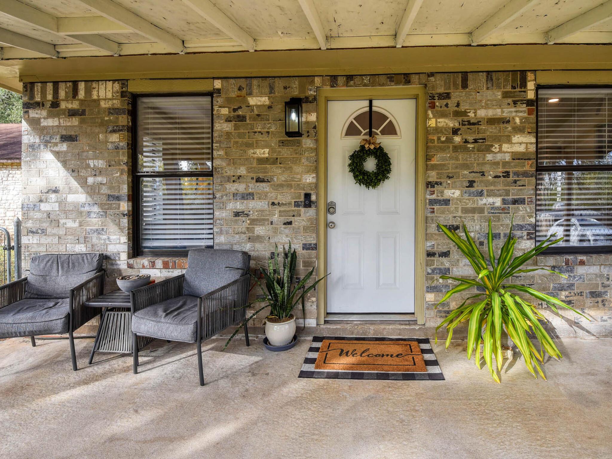 504 Hickory St, Smithville, TX 78957