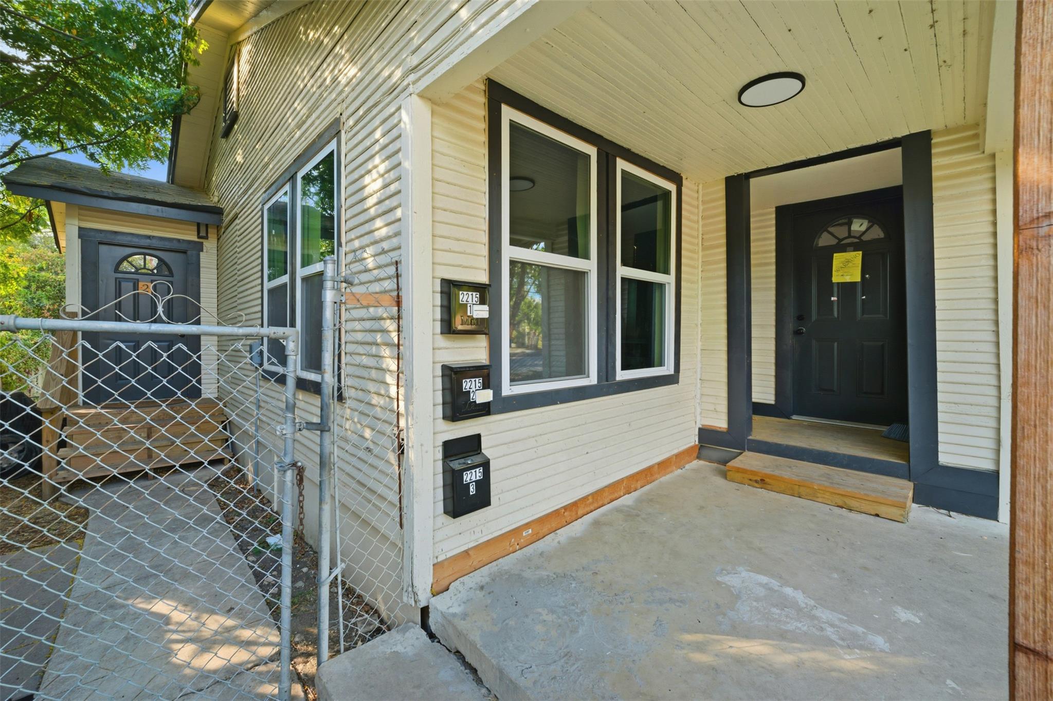 2215 N 2215 N Elmendorf Street #1, San Antonio, TX 78201 St # C, San Antonio, TX 78201