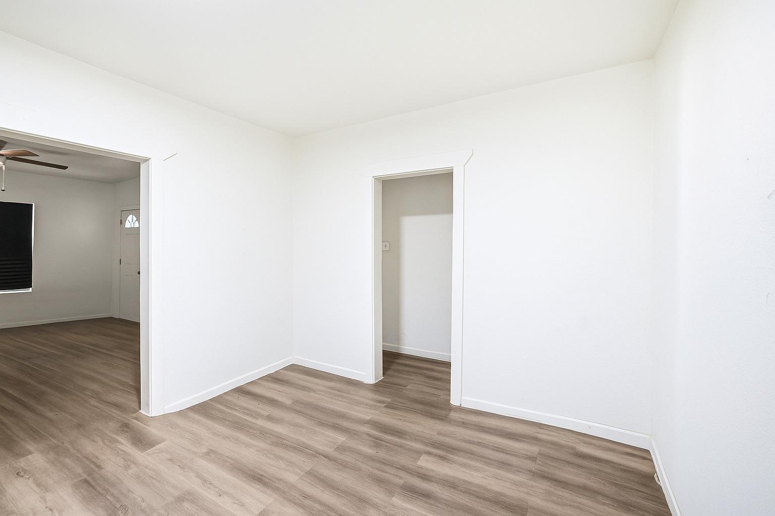 2215 N 2215 N Elmendorf Street #1, San Antonio, TX 78201 St # C, San Antonio, TX 78201