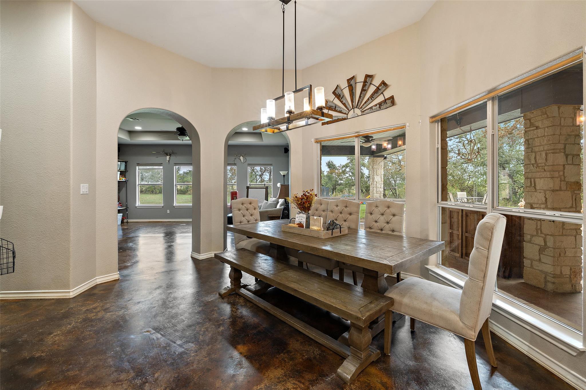 195 Freedom Dr, Georgetown, TX 78626