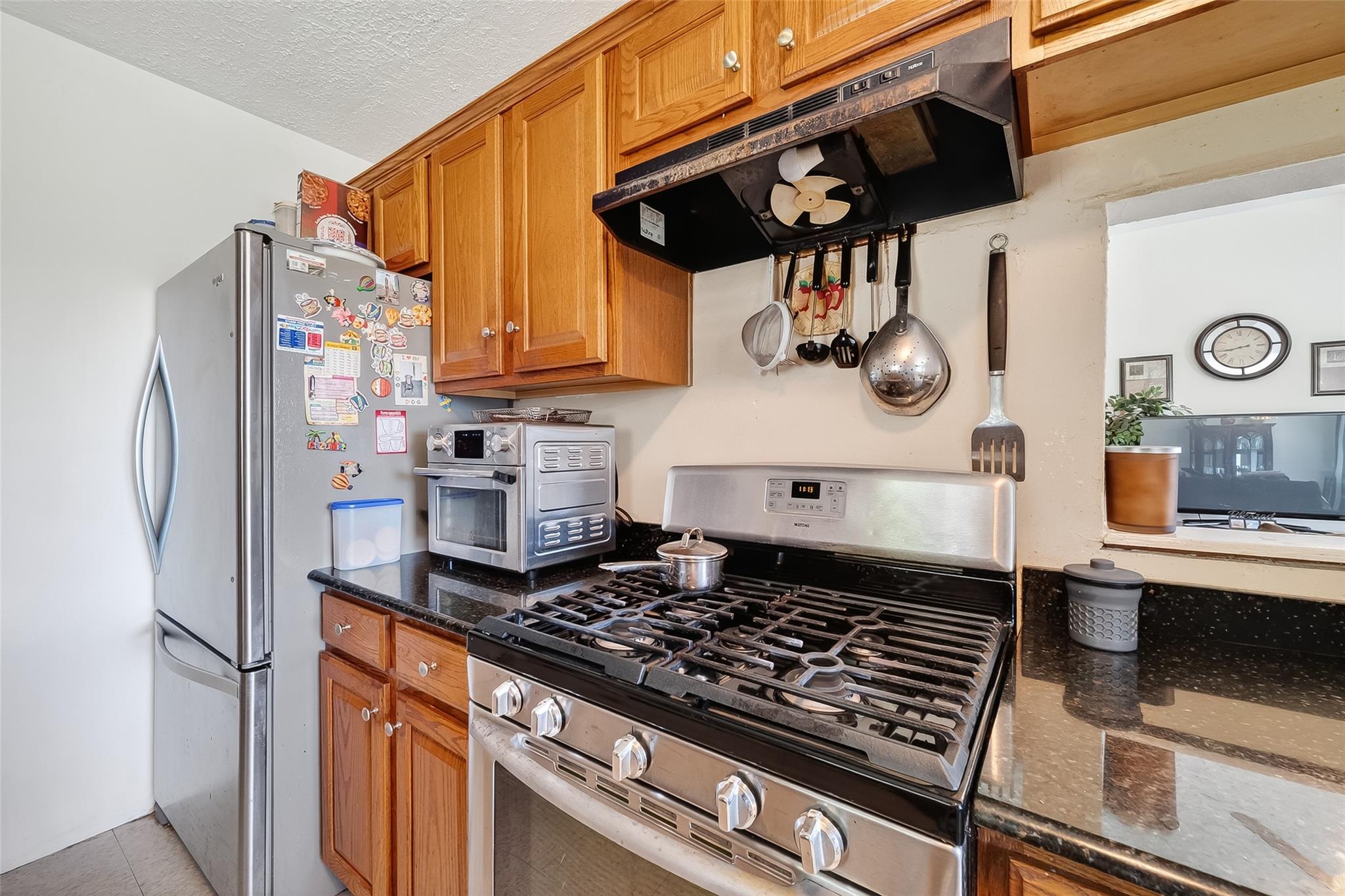 14003 Valley Grove Dr, Houston, TX 77066