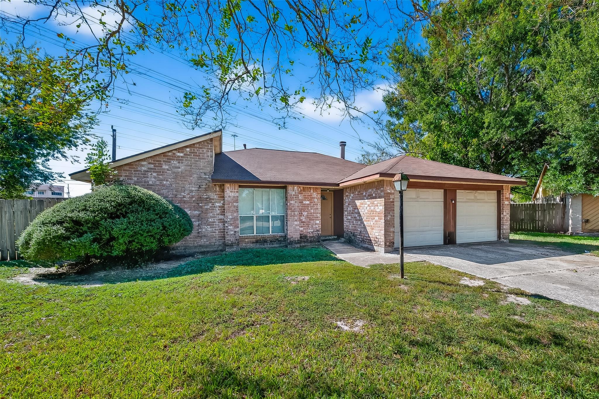 14003 Valley Grove Dr, Houston, TX 77066