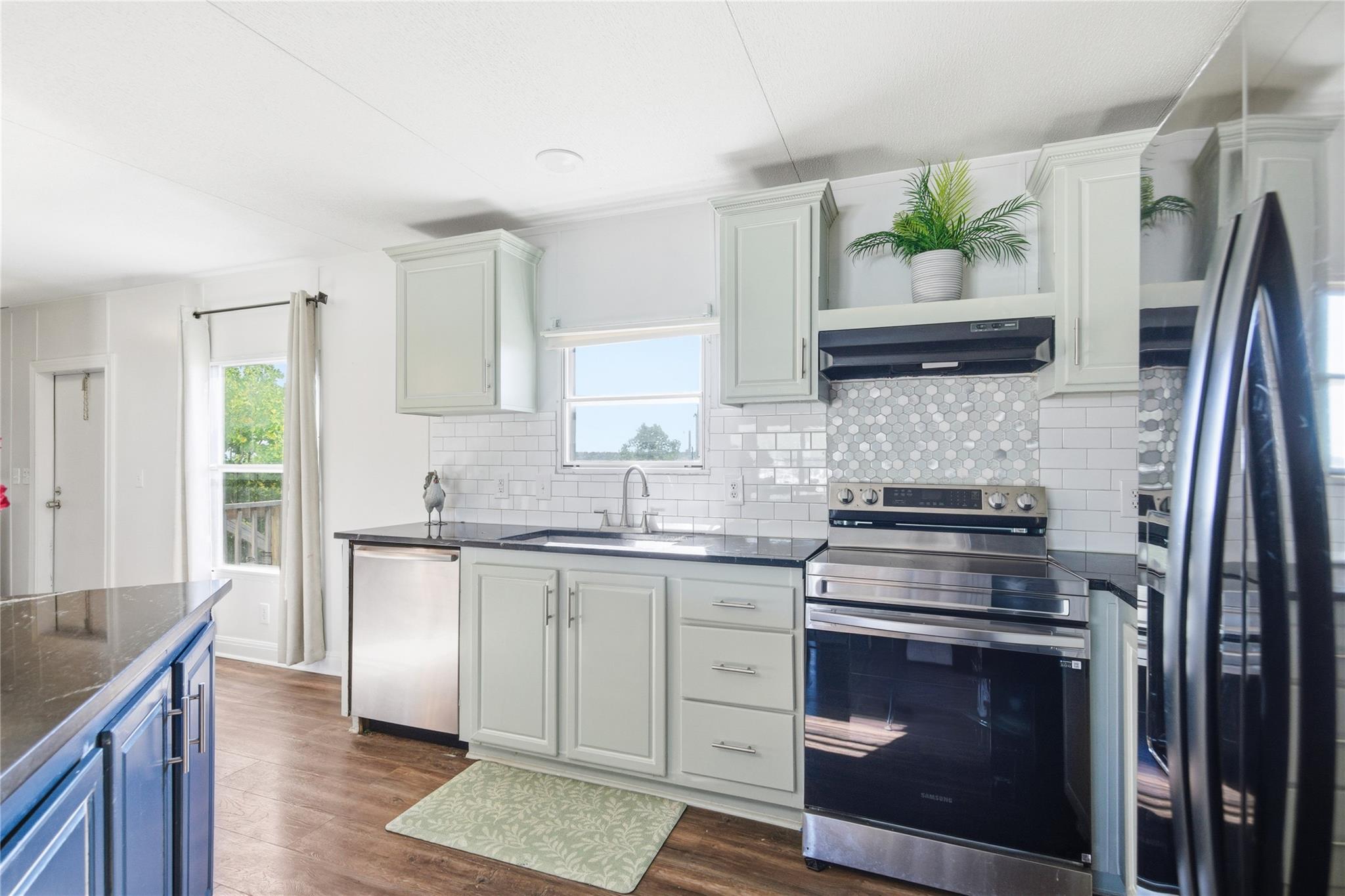 848 Railyard Dr, Kyle, TX 78640