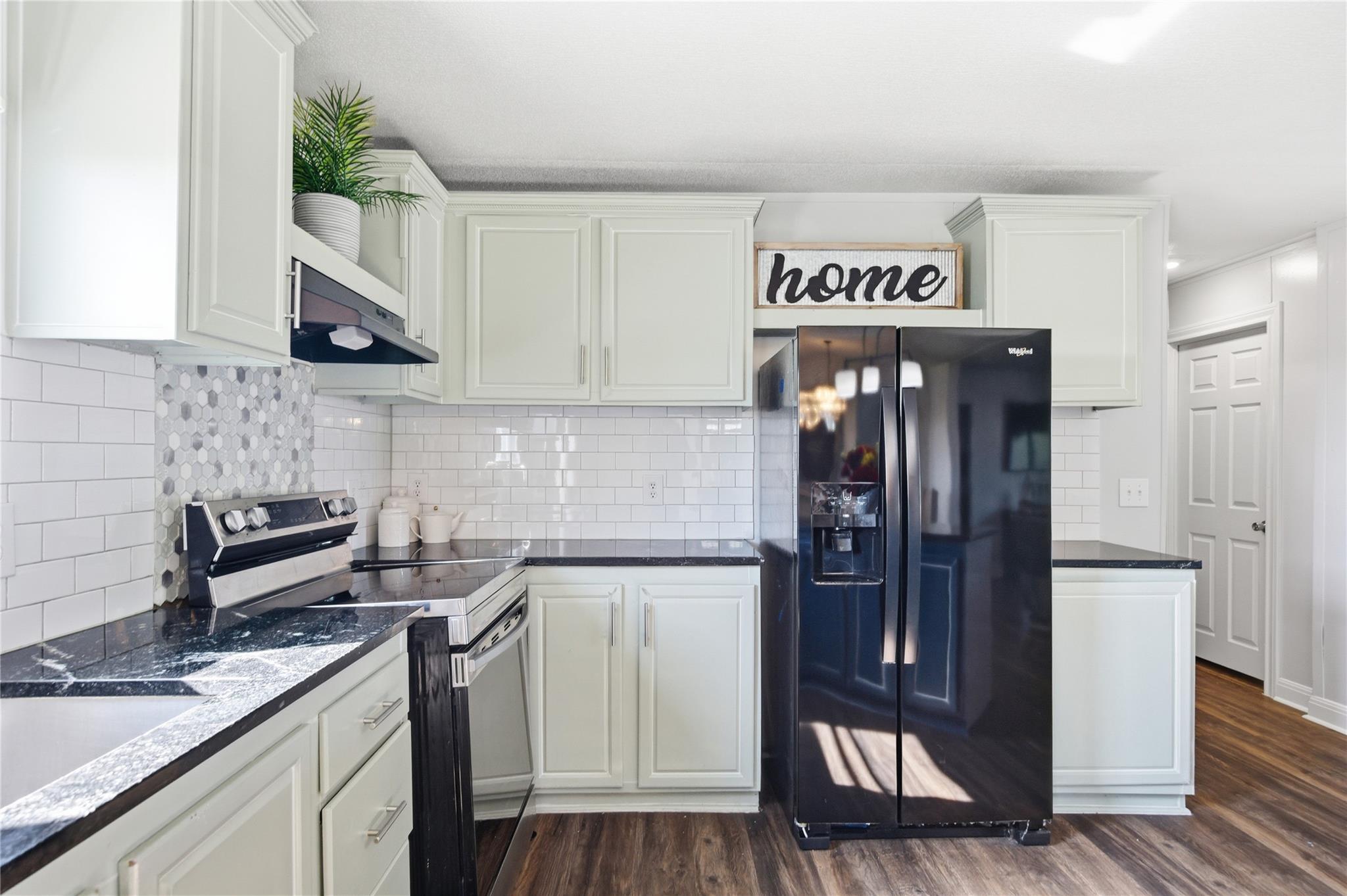 848 Railyard Dr, Kyle, TX 78640