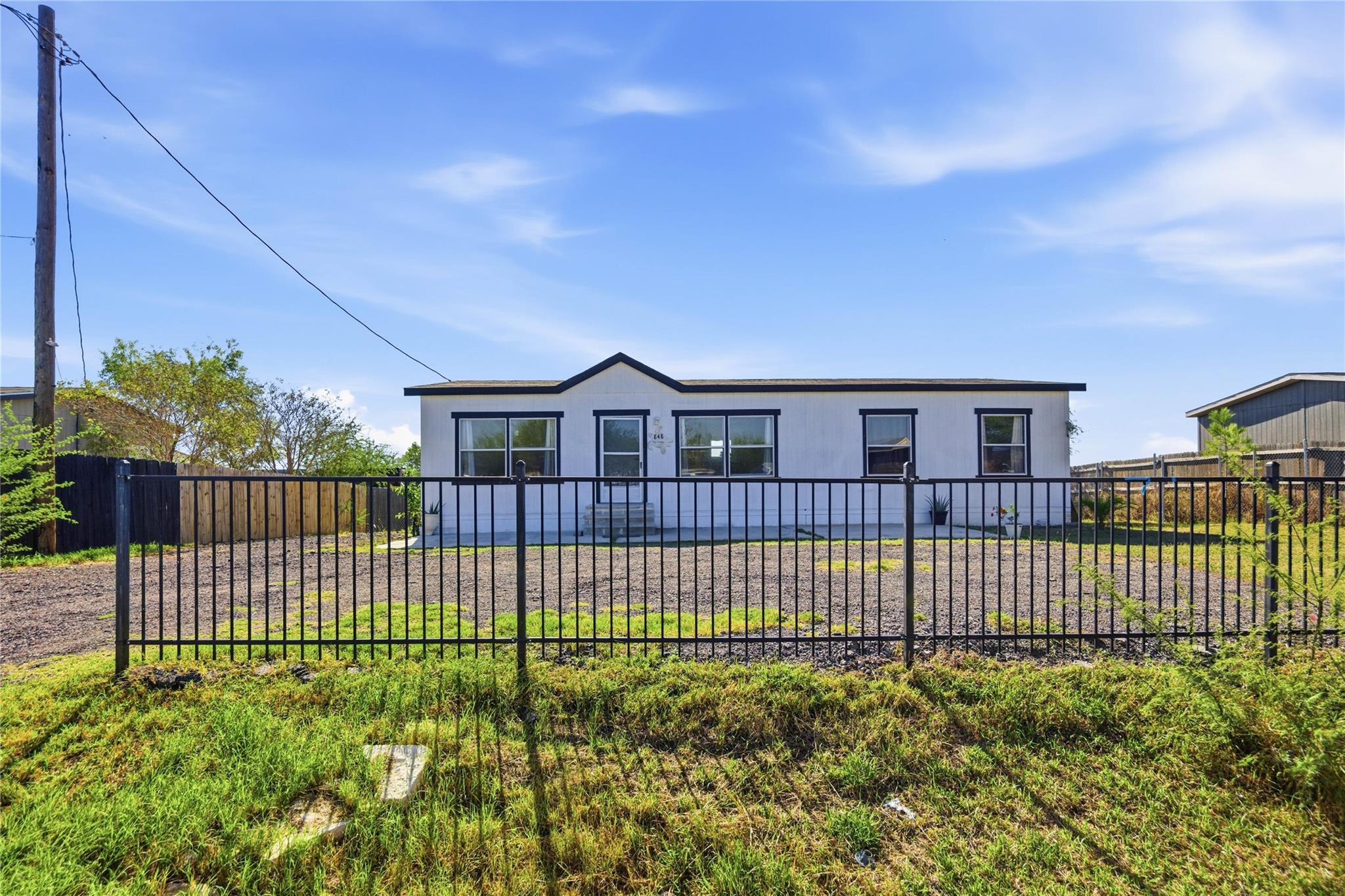 848 Railyard Dr, Kyle, TX 78640