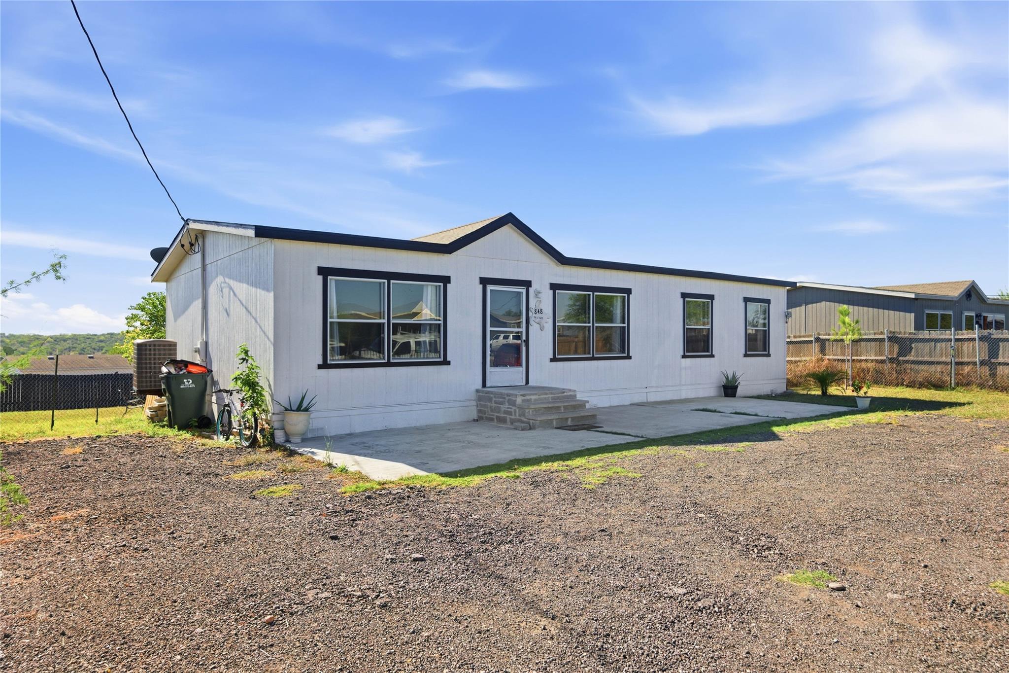 848 Railyard Dr, Kyle, TX 78640