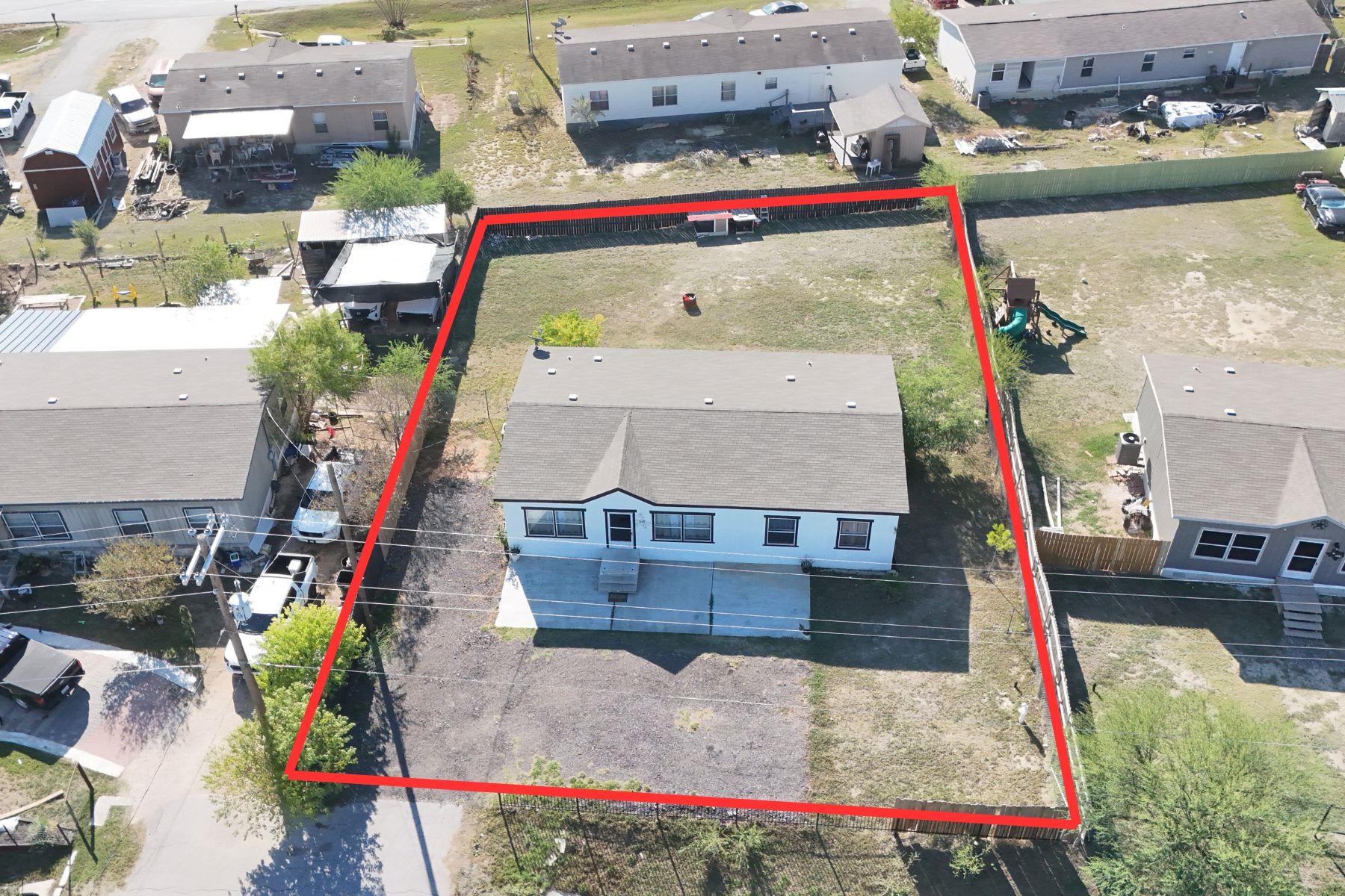 848 Railyard Dr, Kyle, TX 78640