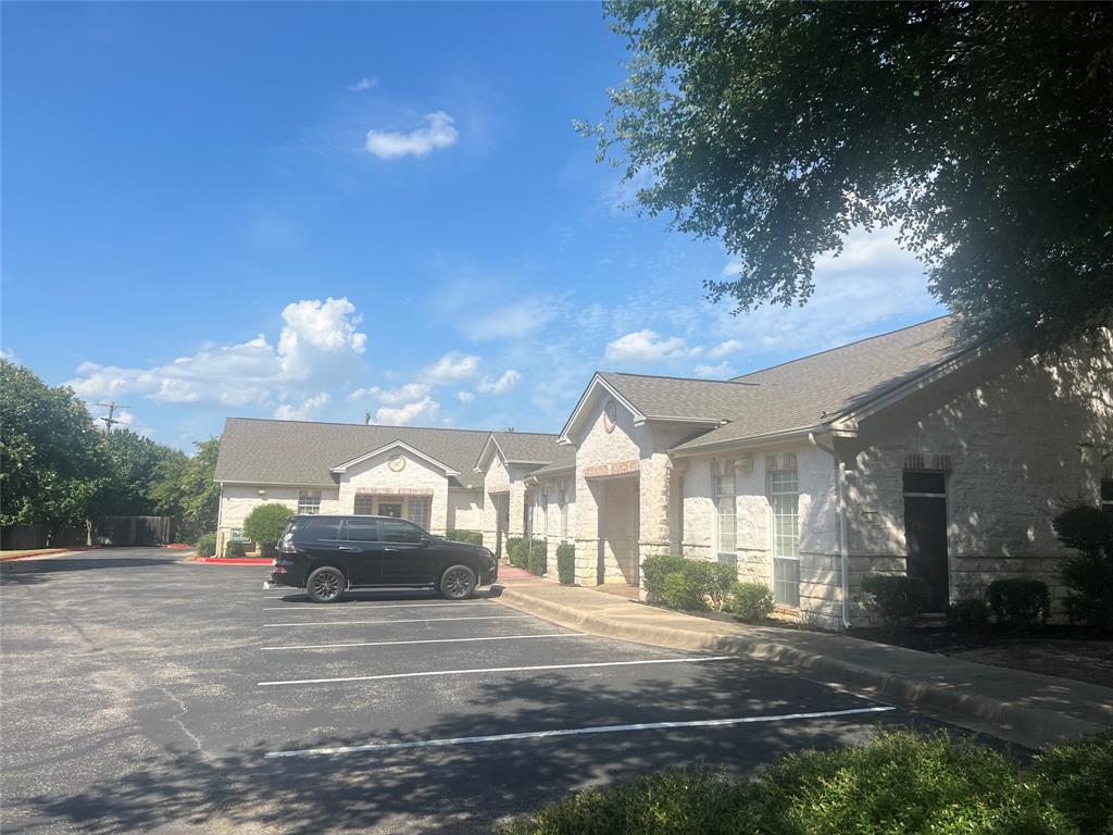 3011 Dawn Dr # 102, Georgetown, TX 78628