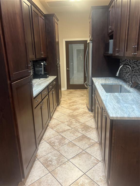 3011 Dawn Dr # 102, Georgetown, TX 78628