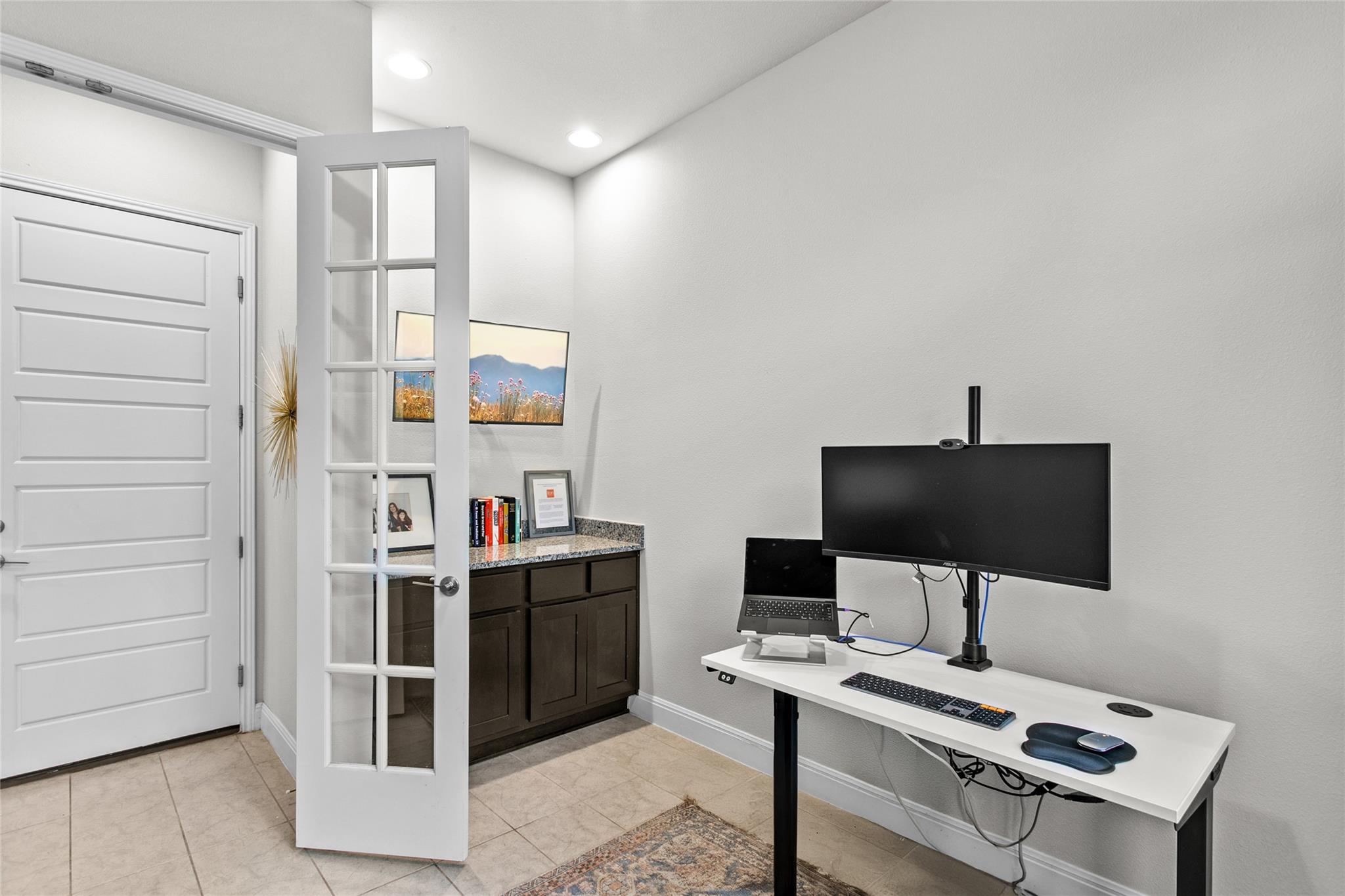 519 Drury Ln, Austin, TX 78737