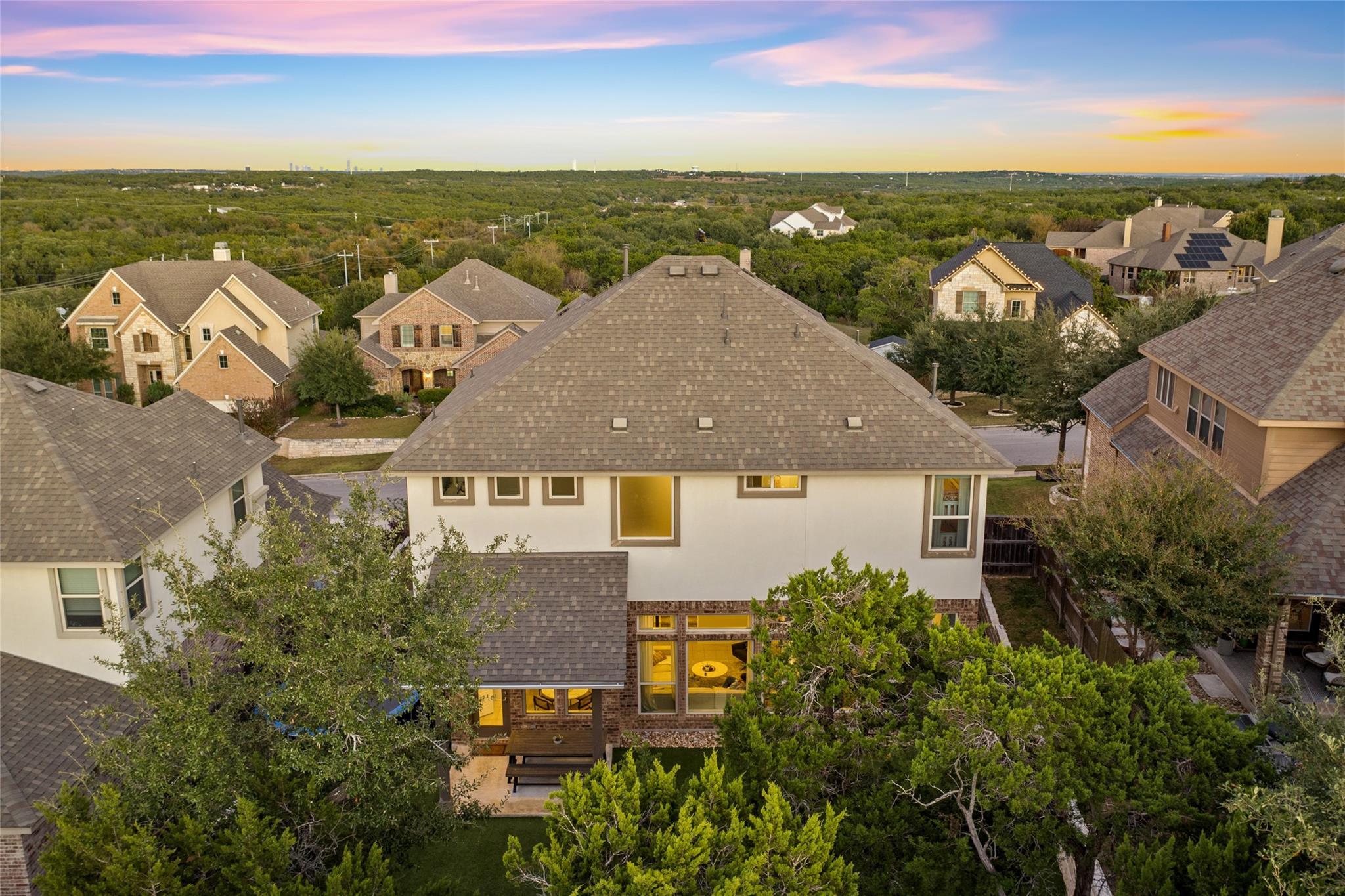 519 Drury Ln, Austin, TX 78737