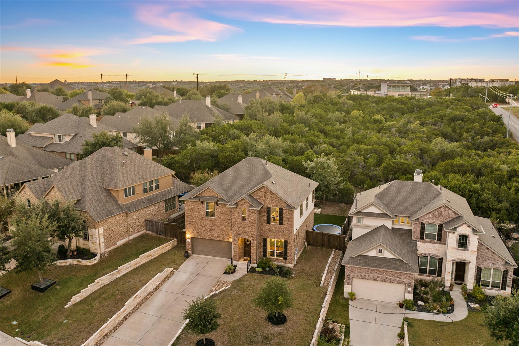 519 Drury Ln, Austin, TX 78737