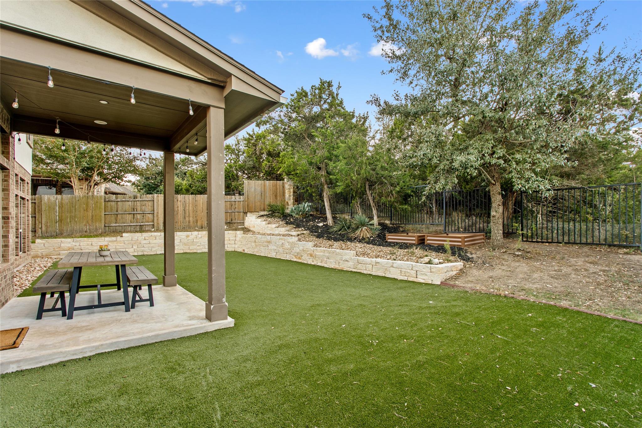 519 Drury Ln, Austin, TX 78737