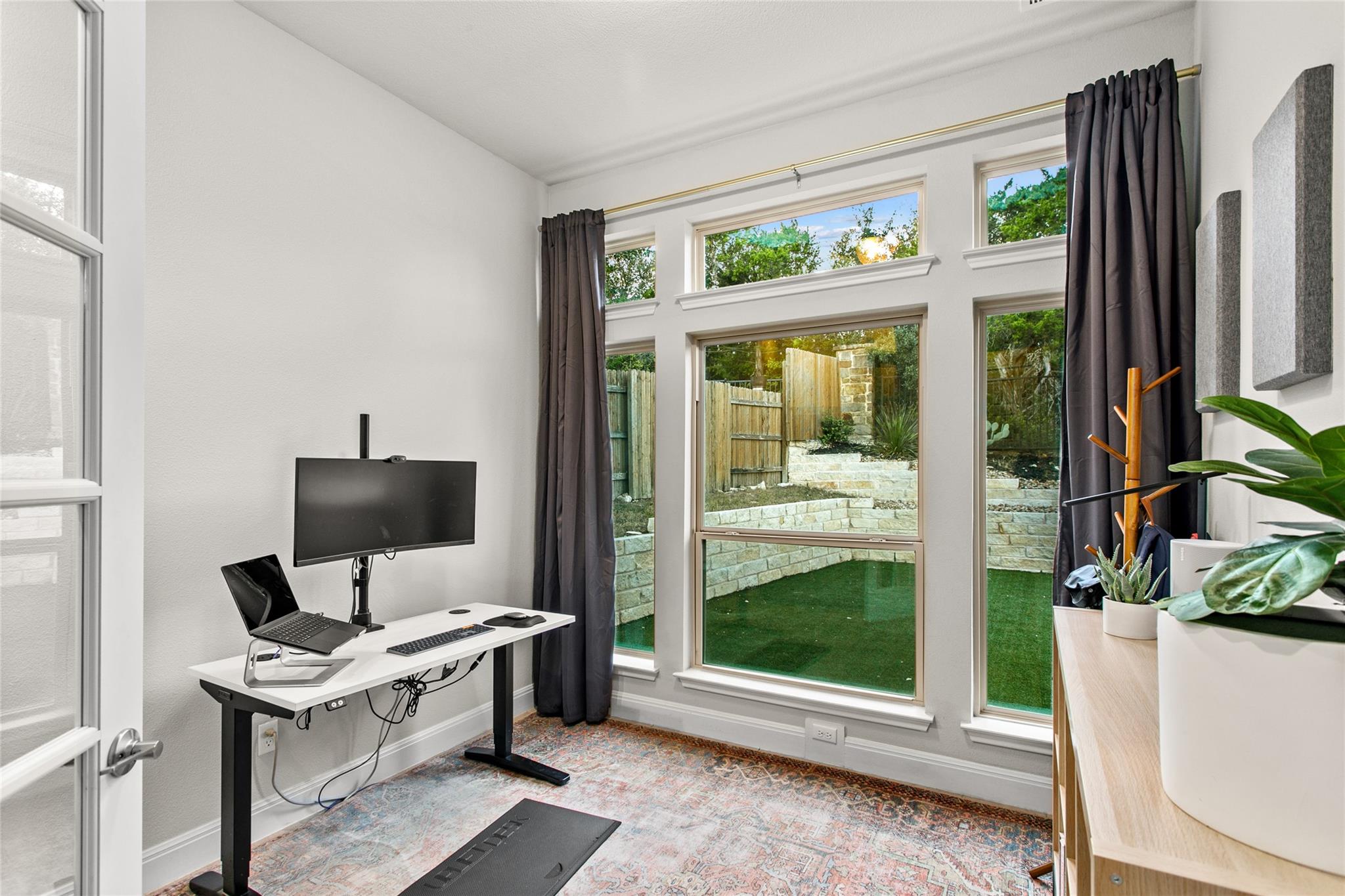 519 Drury Ln, Austin, TX 78737