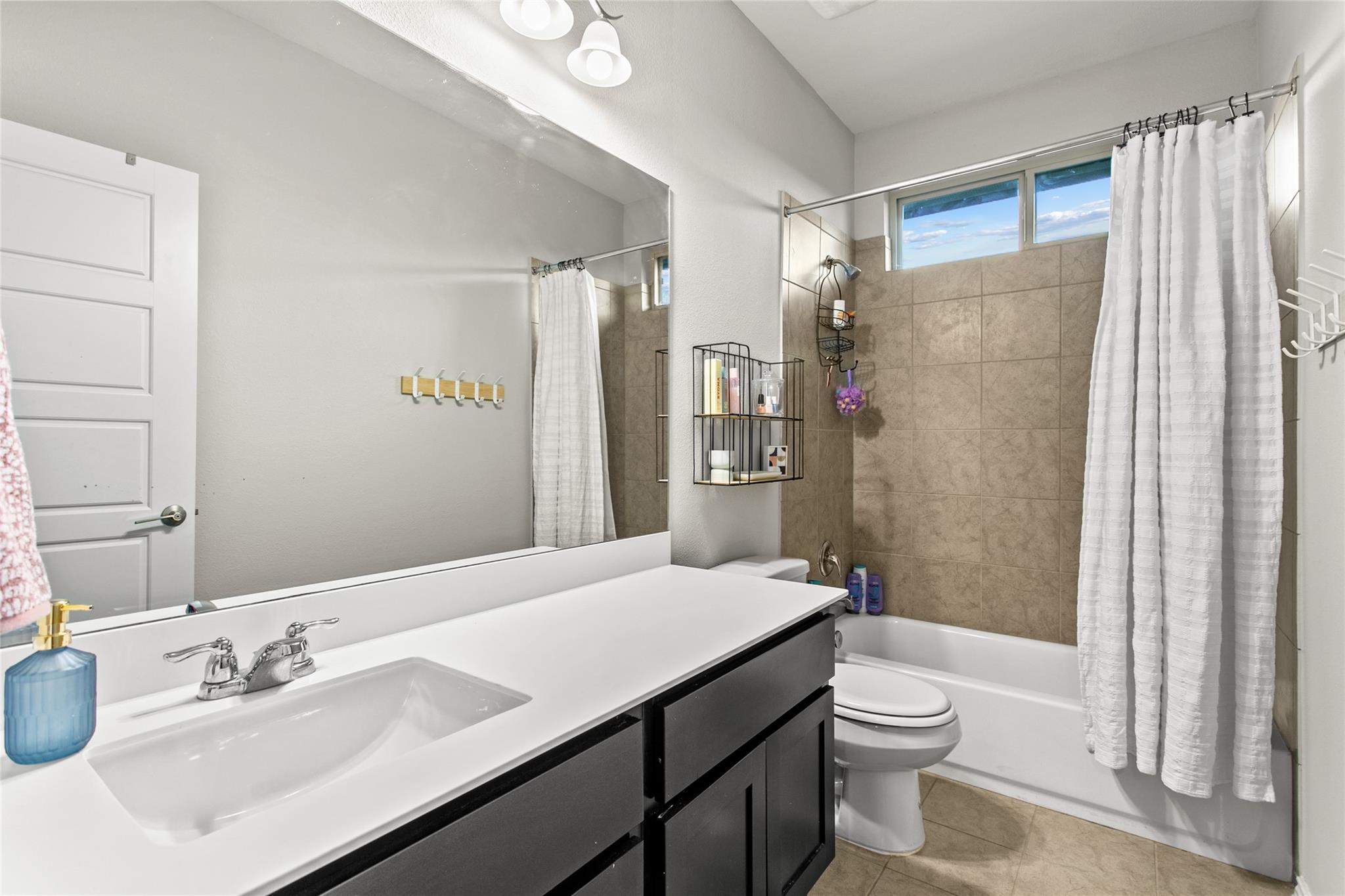 519 Drury Ln, Austin, TX 78737