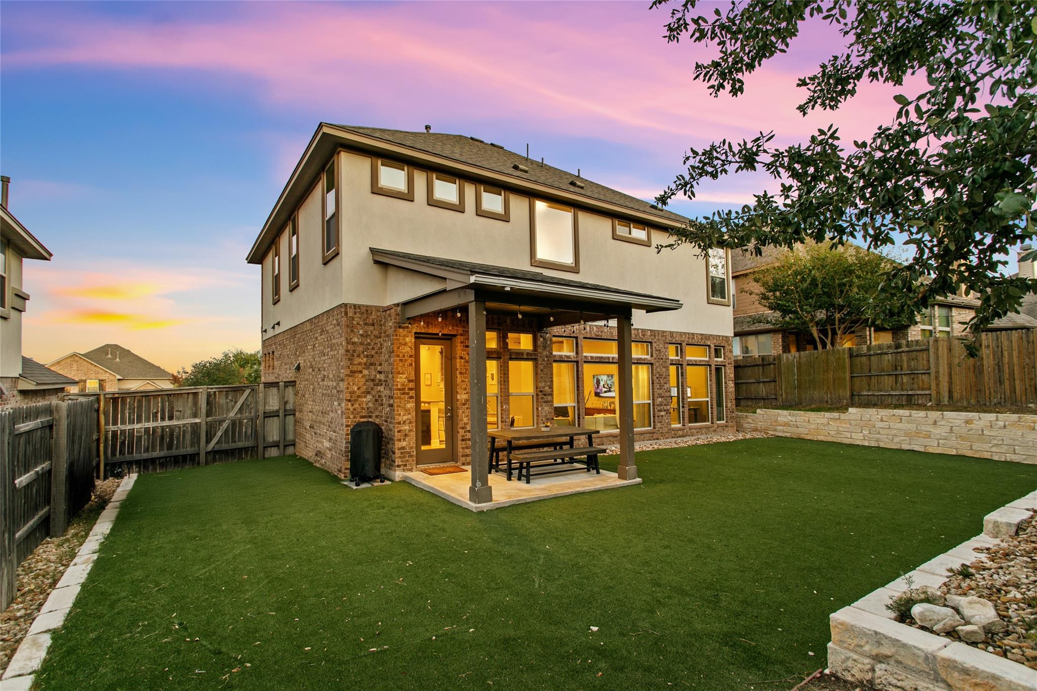 519 Drury Ln, Austin, TX 78737