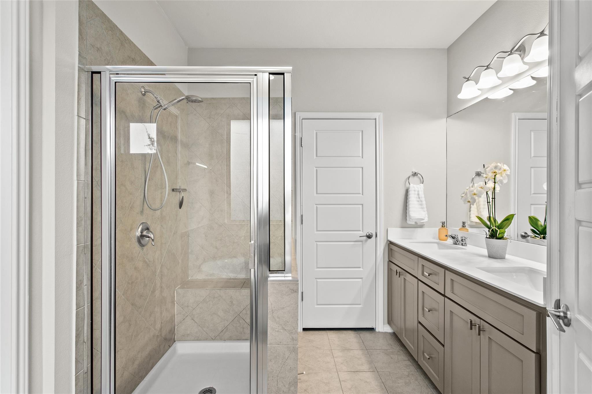 519 Drury Ln, Austin, TX 78737