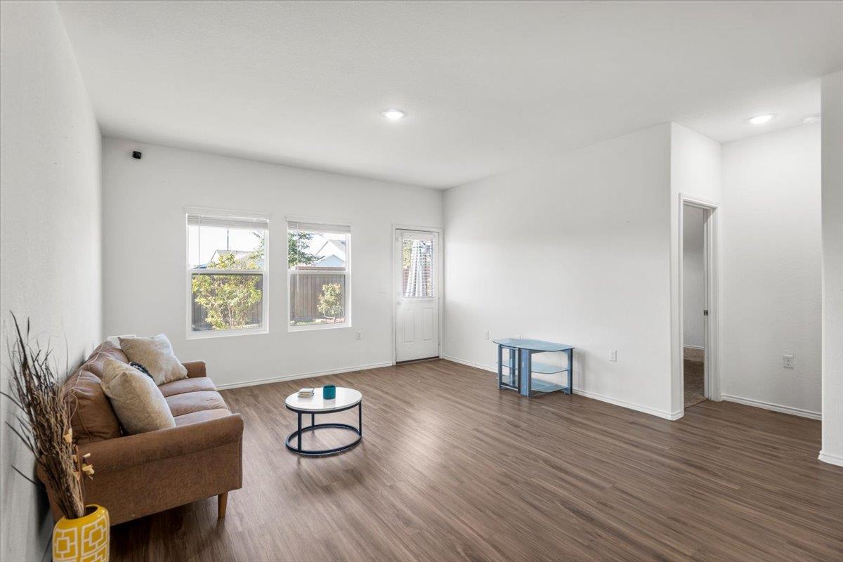 2313 Forgetmenot Ln, Pflugerville, TX 78660