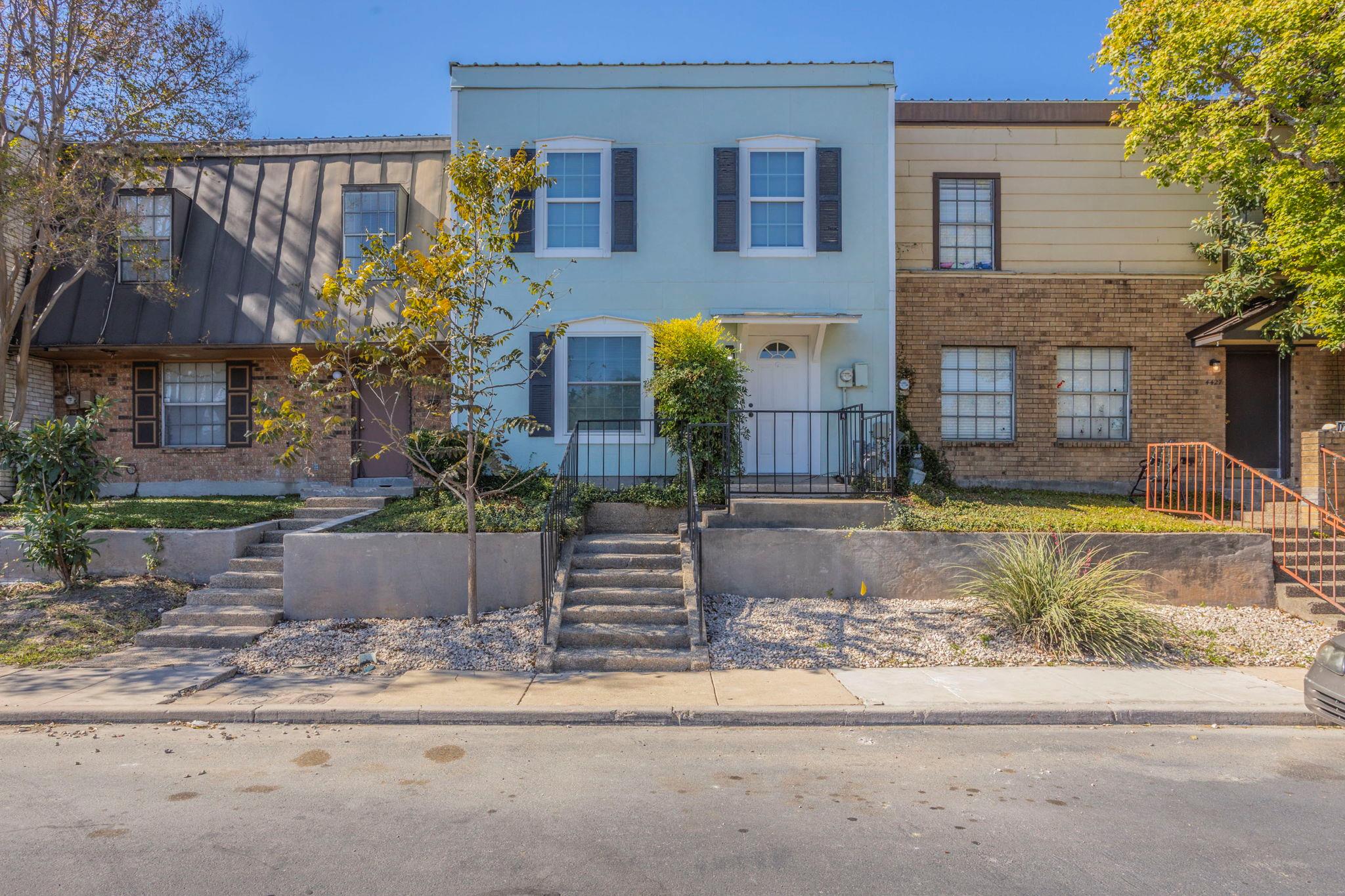 4425 Allentown St, San Antonio, TX 78238