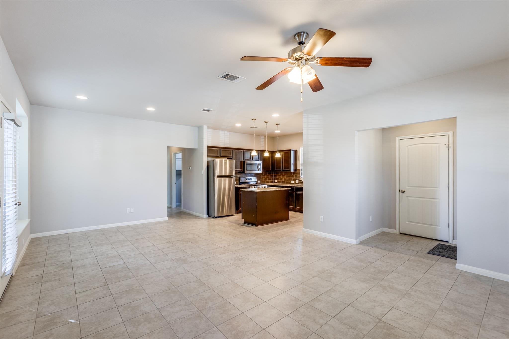 456 S Brook Dr, Leander, TX 78641