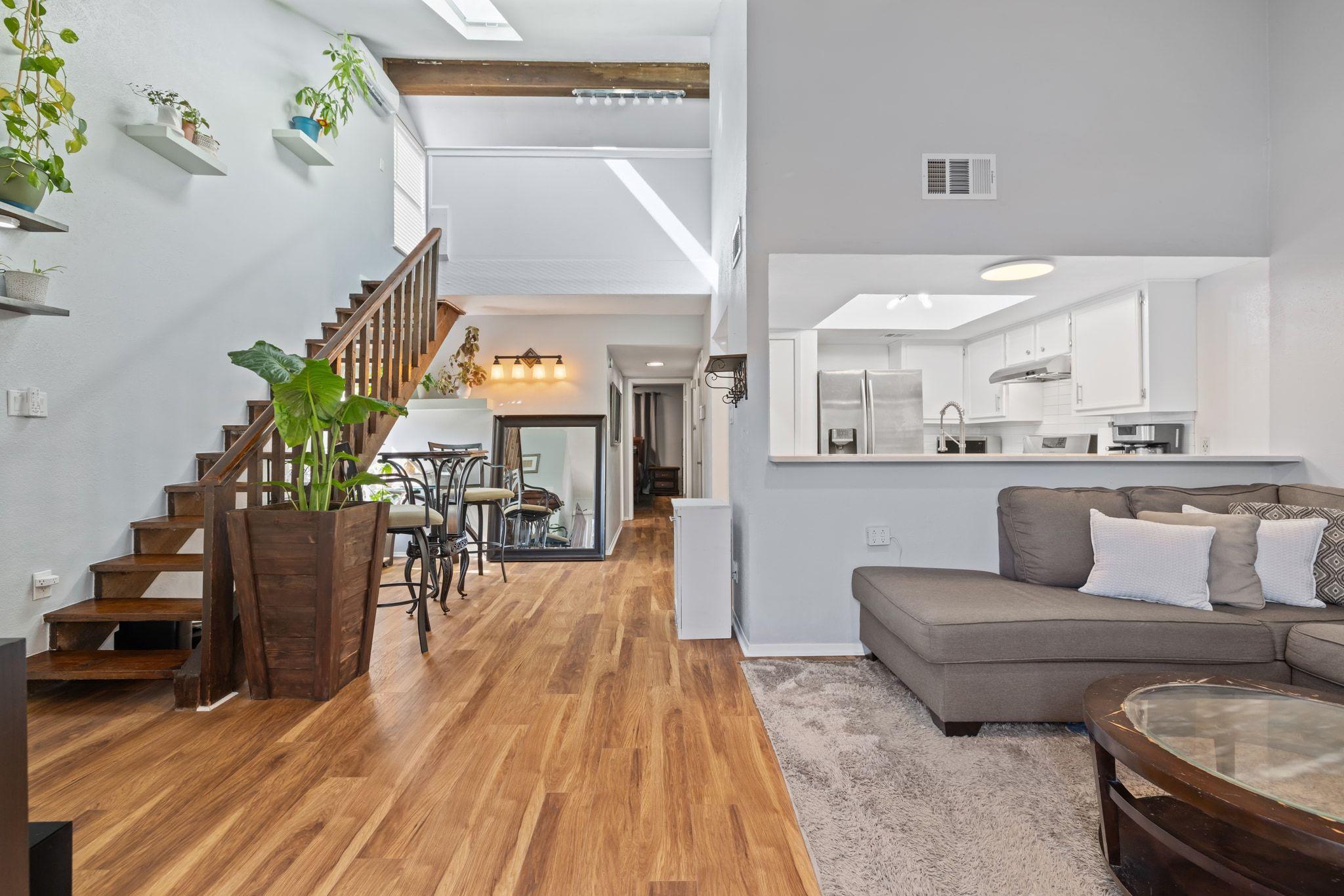 1010 W Rundberg Ln W # 13, Austin, TX 78758