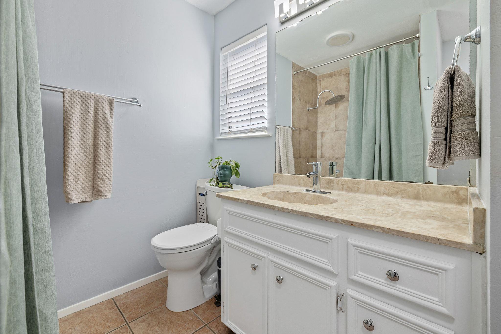 1010 W Rundberg Ln W # 13, Austin, TX 78758