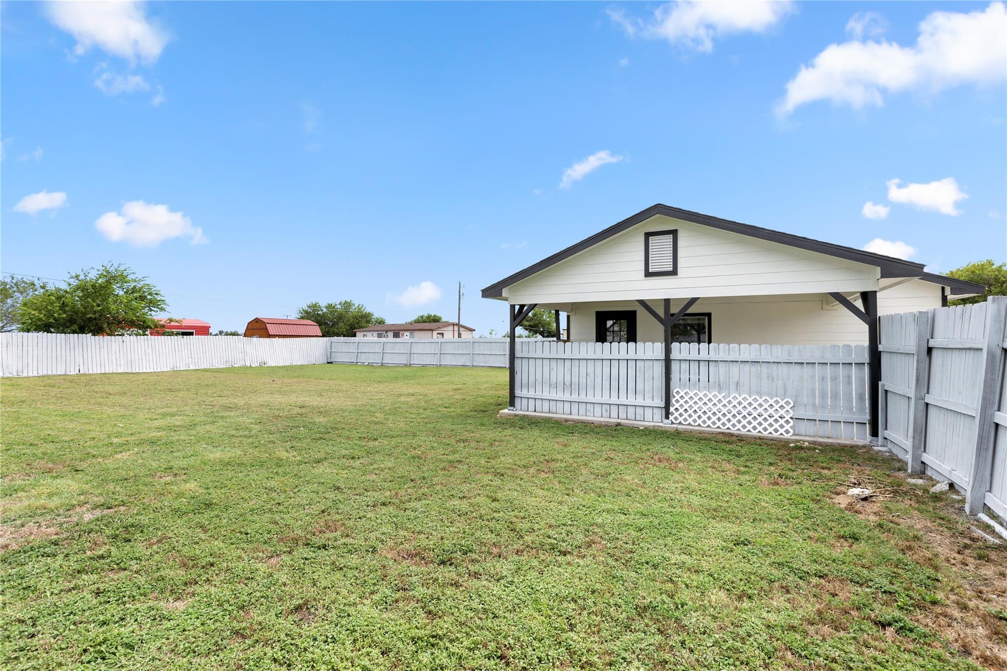 108 GM Ln # B, San Marcos, TX 78666