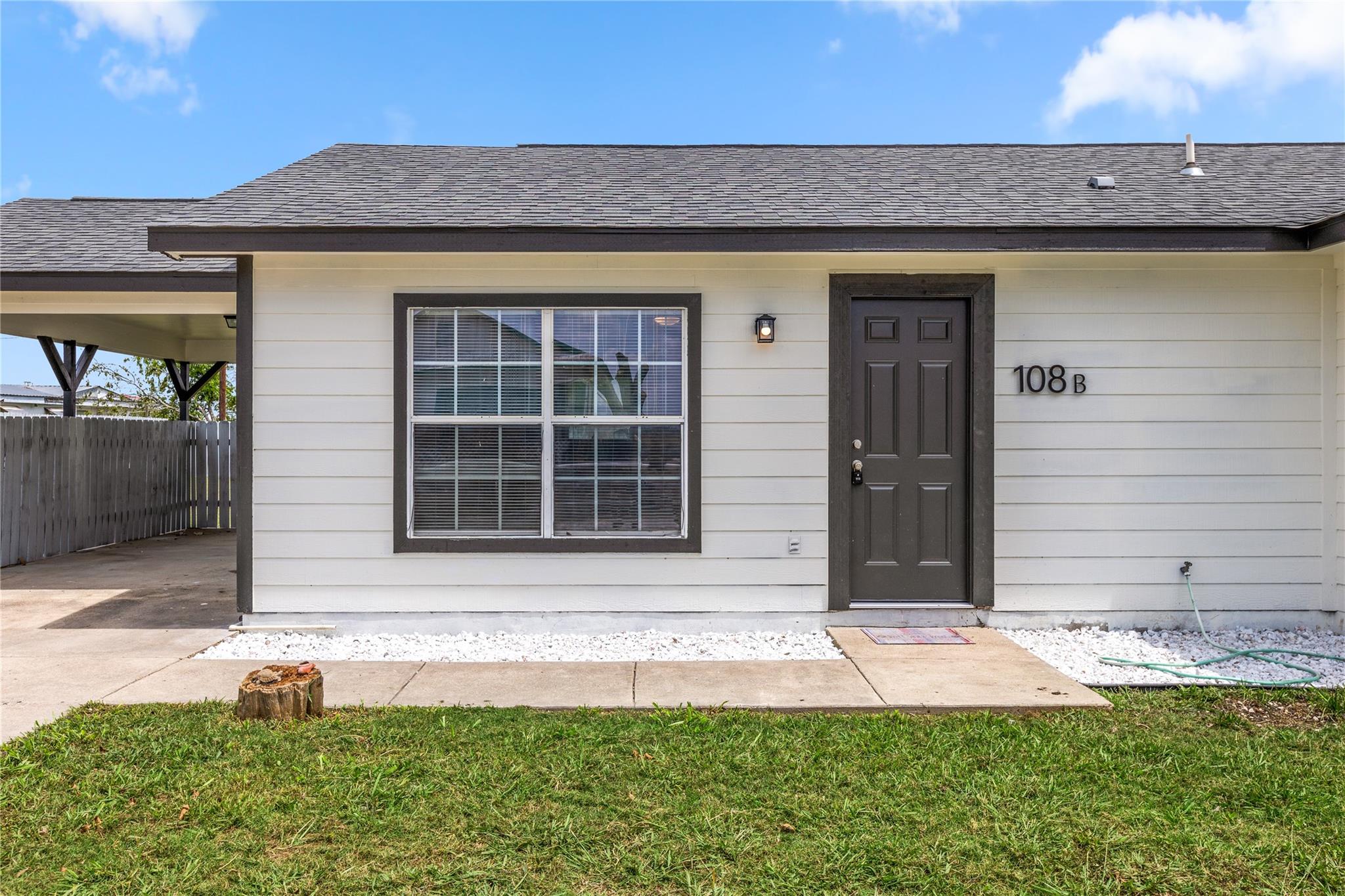 108 GM Ln # B, San Marcos, TX 78666