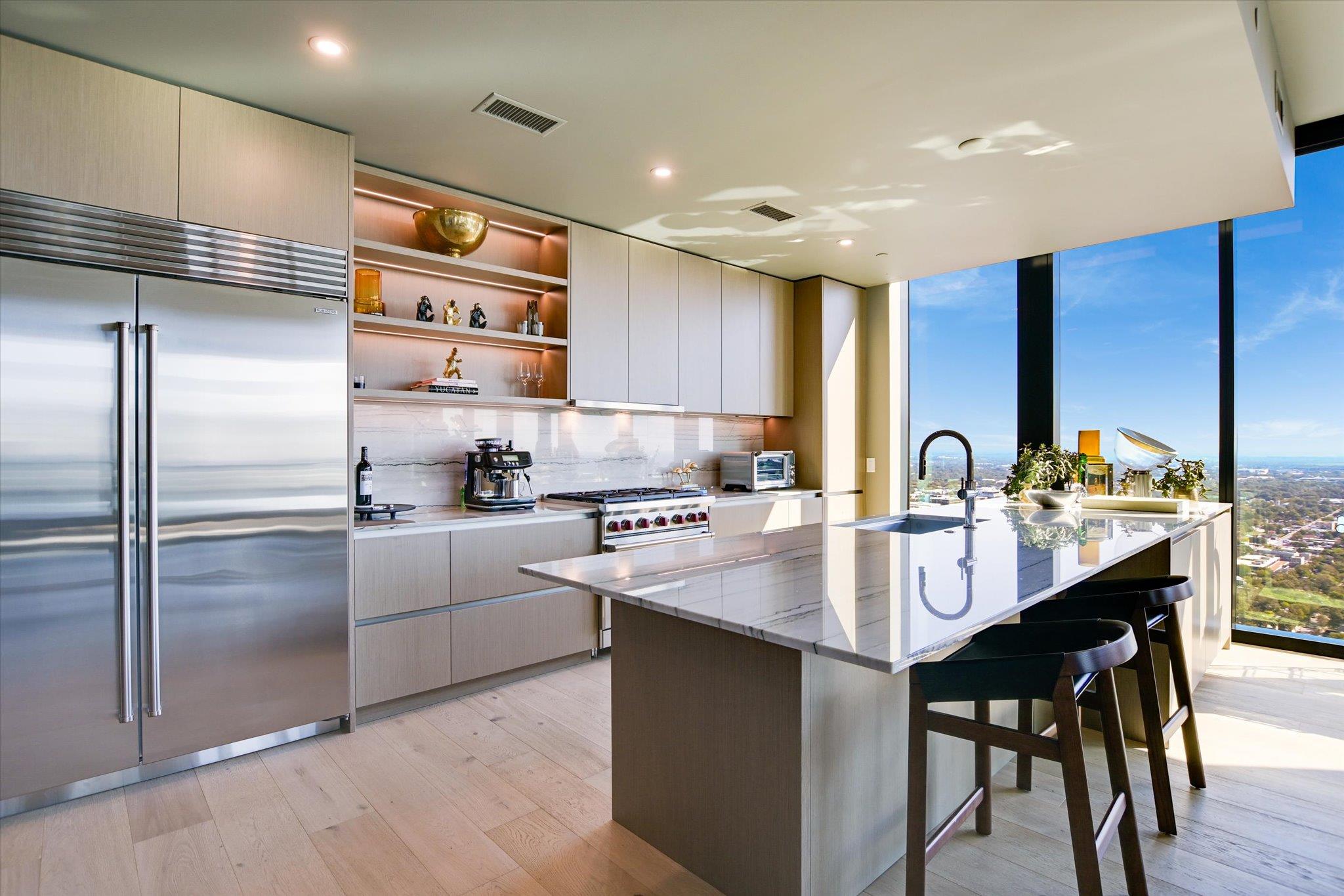 610 Davis St # 3901, Austin, TX 78701