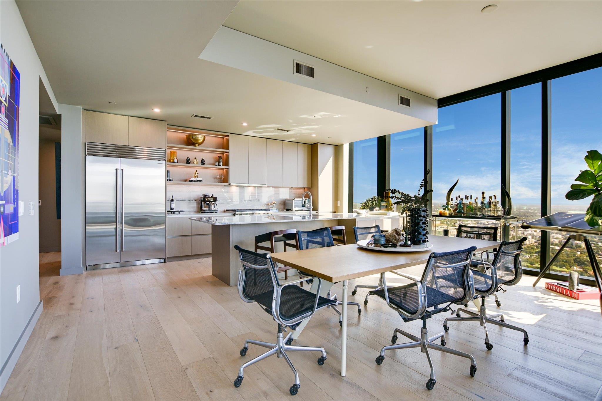 610 Davis St # 3901, Austin, TX 78701