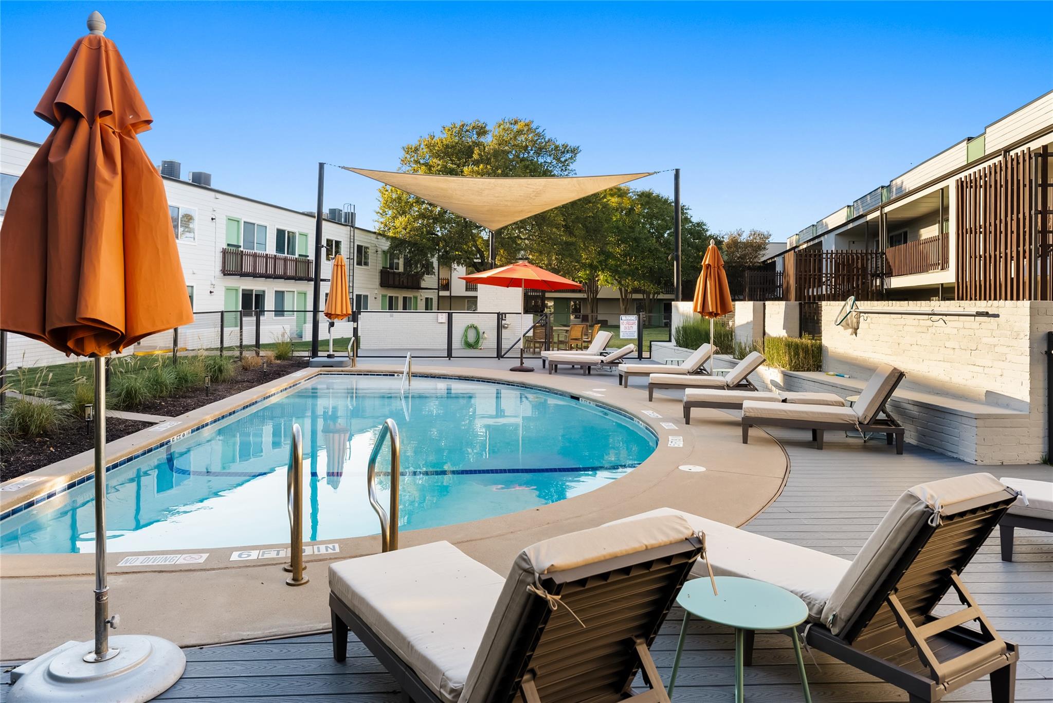 2200 Dickson Dr # 112, Austin, TX 78704