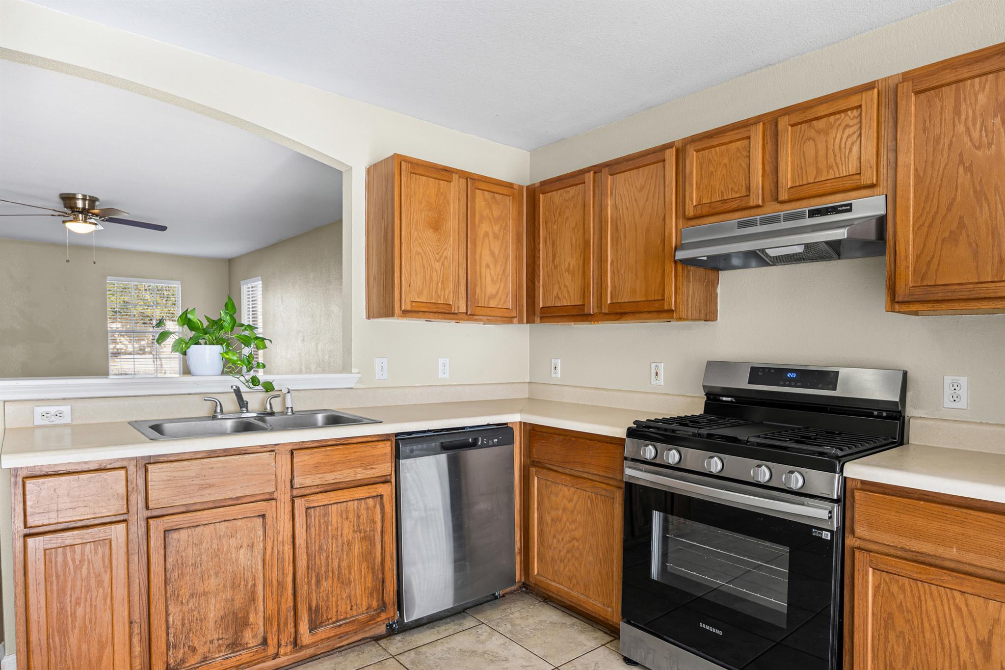 17611 Wiseman Dr, Pflugerville, TX 78660