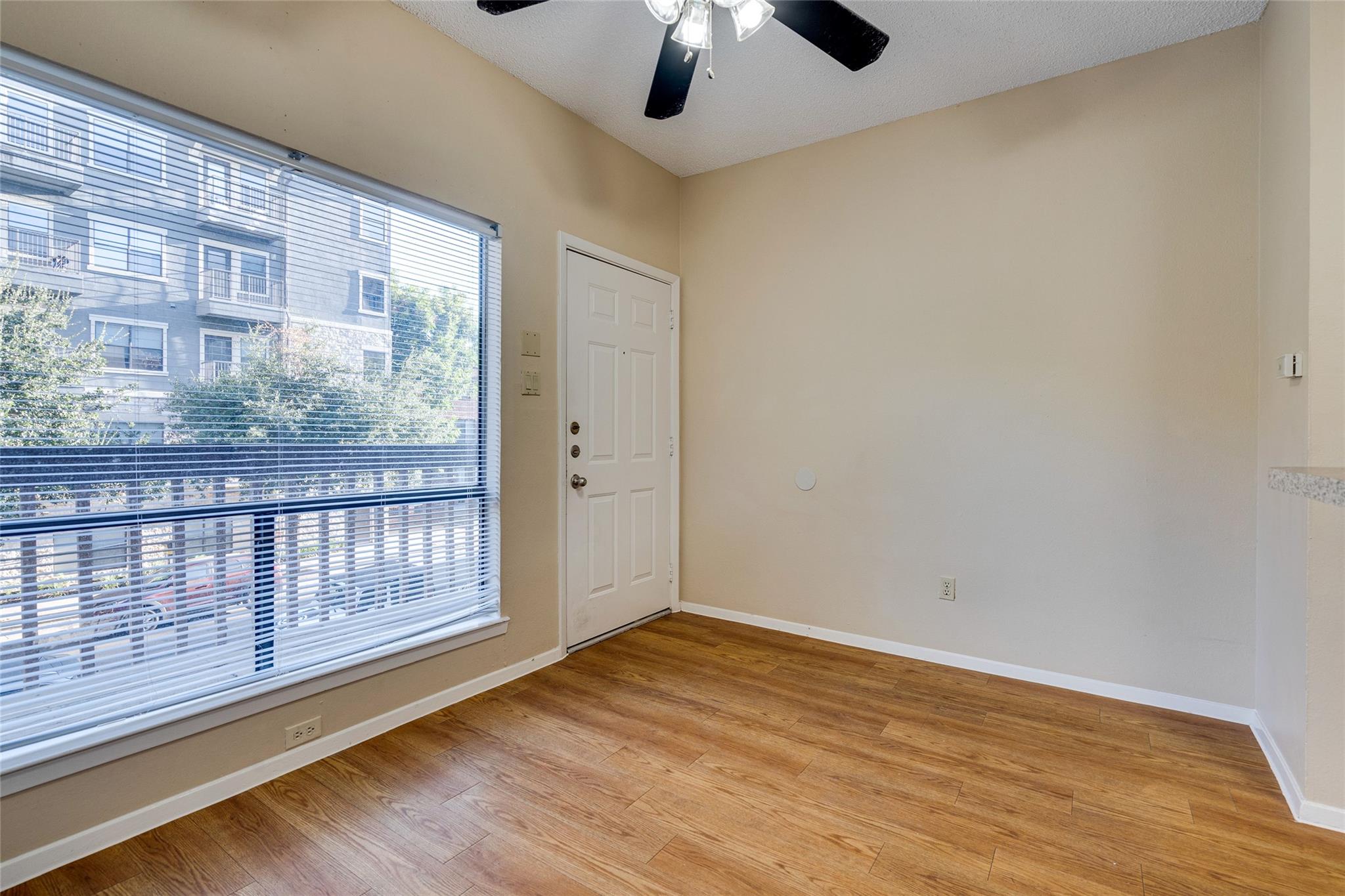 2210 Pearl St # 203, Austin, TX 78705